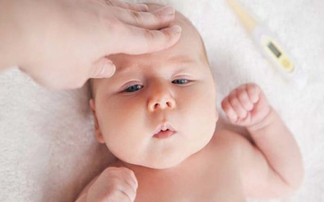 Tổng hợp cách hạ sốt cho trẻ nhanh, hiệu quả