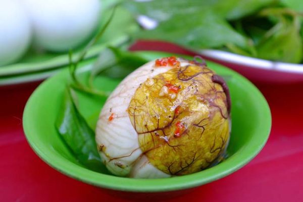 Tác dụng của trứng vịt lộn với nam giới như thế nào?