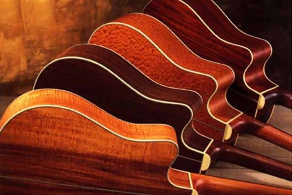 Có nên mua đàn guitar sản xuất tại Việt Nam thay vì đàn ngoại nhập?