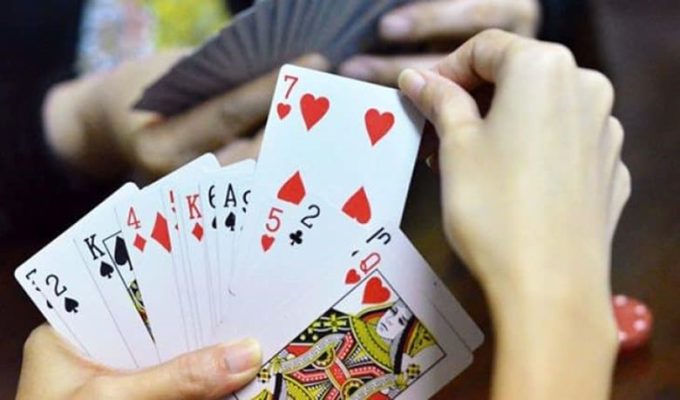 Bài Tiến Lên là gì? Luật chơi và mẹo chơi bài Tiến Lên hiệu quả